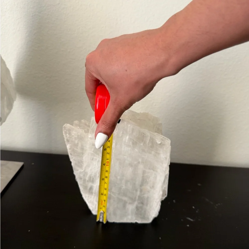 Selenite rock